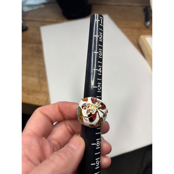 White & Gold Enamel Butterfly Statement Ring With Rhinestone Accents Size 7 KI - Picture 5 of 11